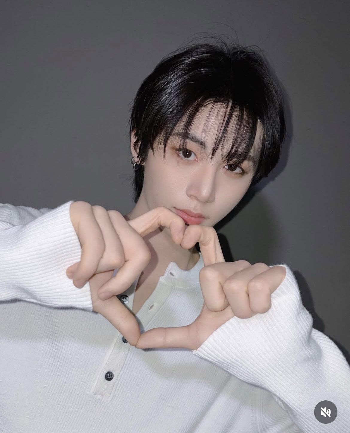 Recent activity shot of Taesan (BOYNEXTDOOR)