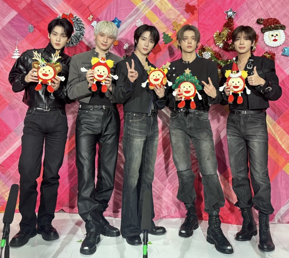 투모로우바이투게더의 비하인드 컷