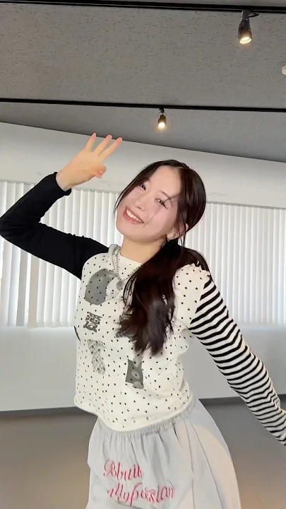 Latest photo of Kasahara Momona (ME:I)