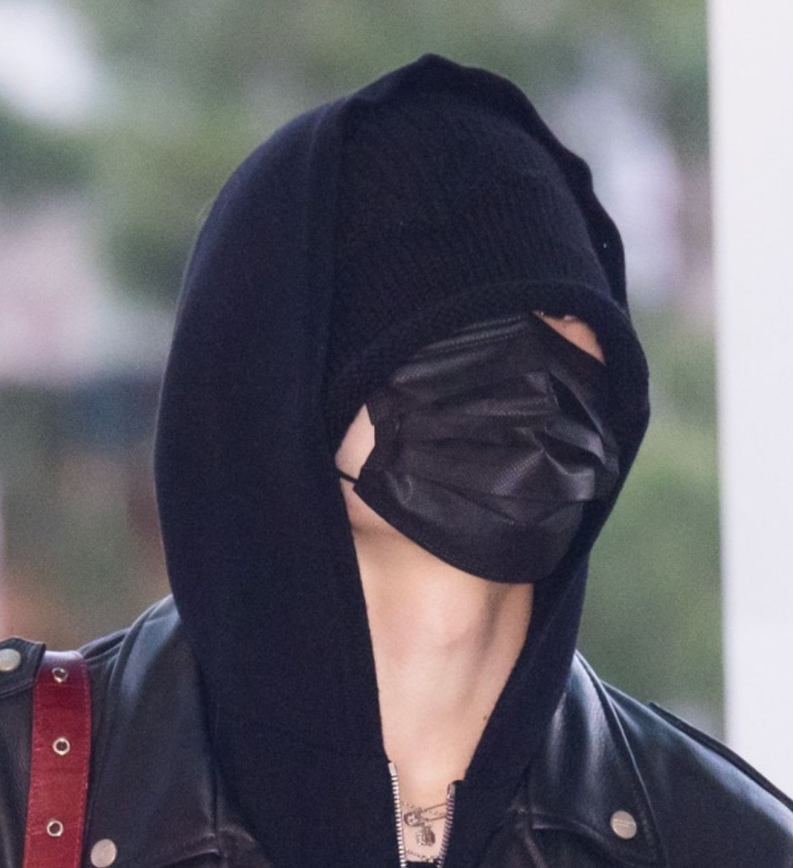 Foto terbaru NI-KI (ENHYPEN)