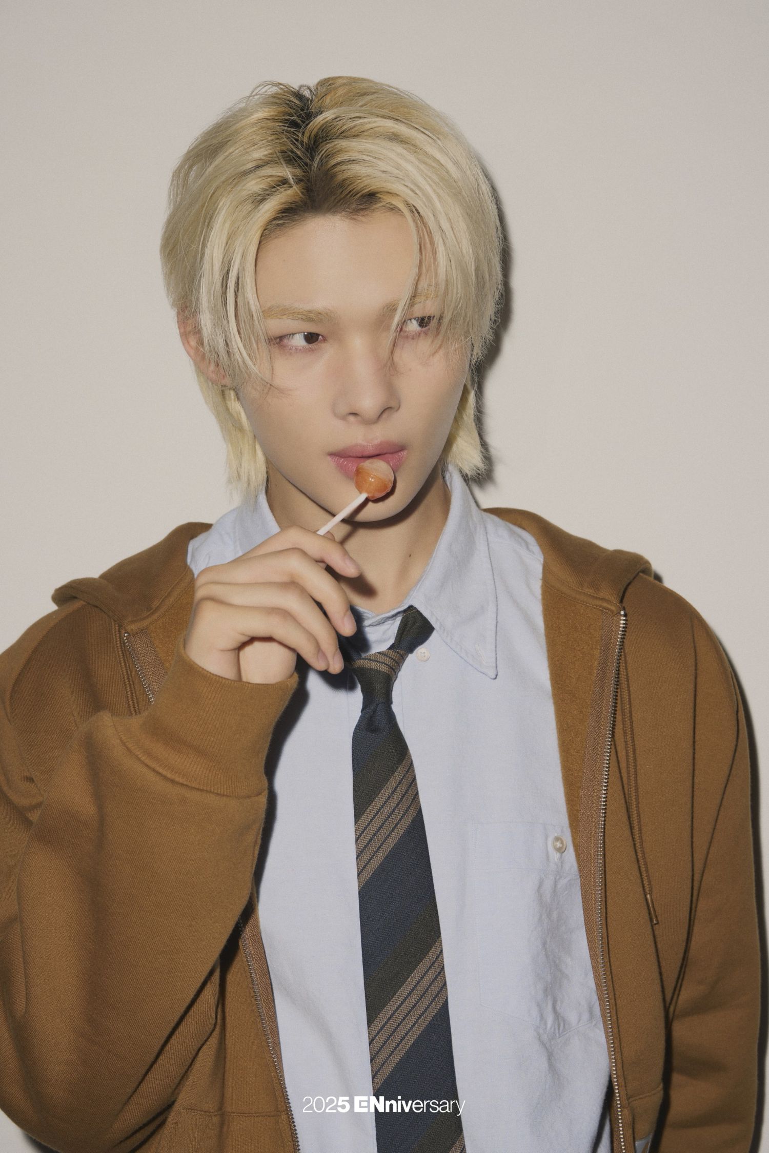 Foto terbaru NI-KI (ENHYPEN)