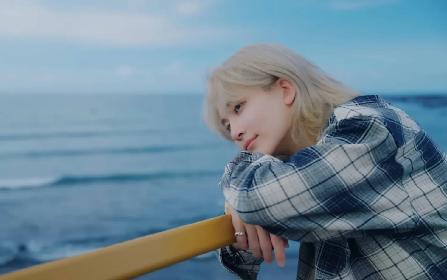 Recent activity shot of Jeonghan (SEVENTEEN)