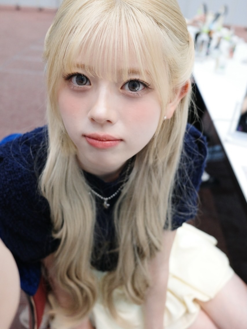 Recent activity shot of Riku (NiziU)