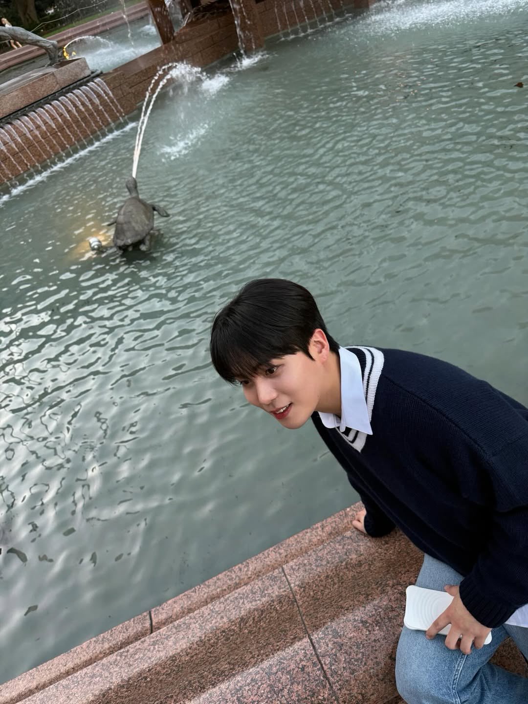 鍾浩 (ATEEZ)的最新照片