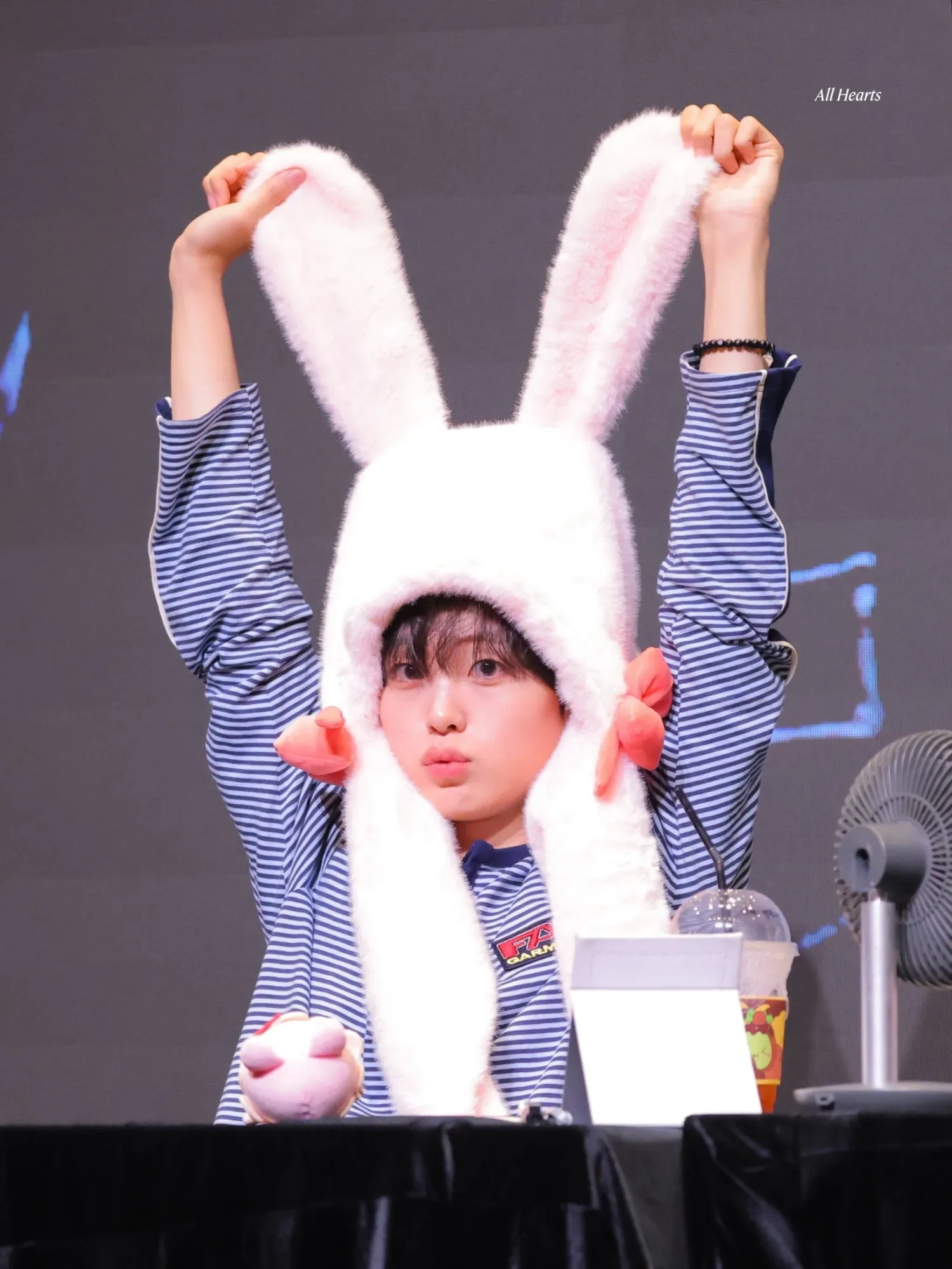 Behind-the-scenes cut of Hyeongjun (CRAVITY)