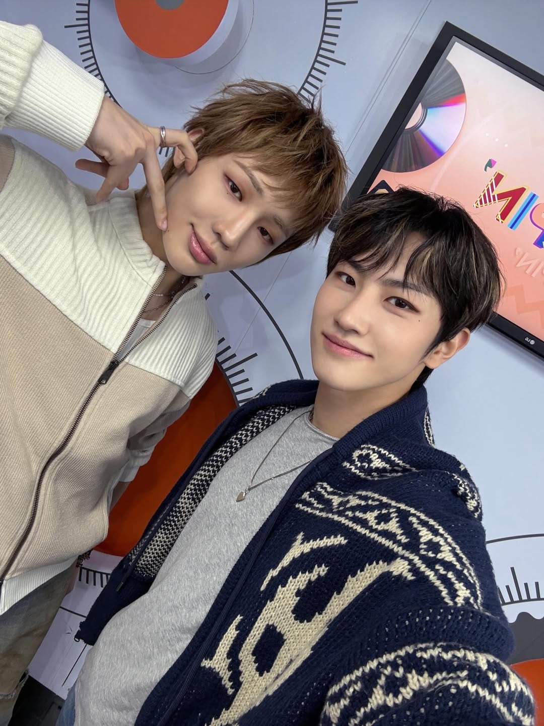 TNXの舞台裏ショット