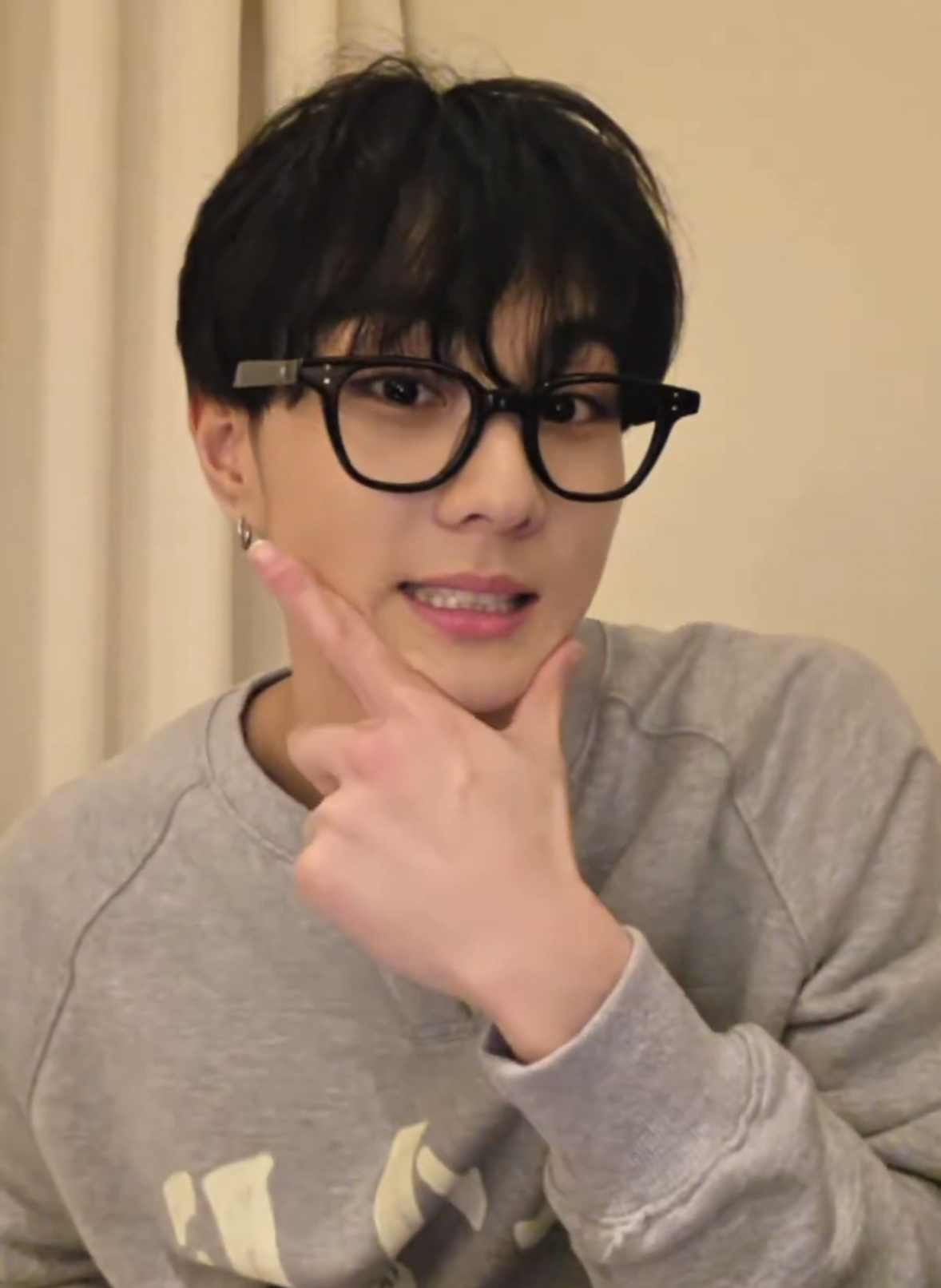 Behind-the-scenes cut of Jungwon (ENHYPEN)