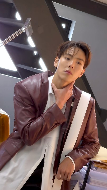 Today's most popular wallpaper in the Shownu (MONSTA X) community