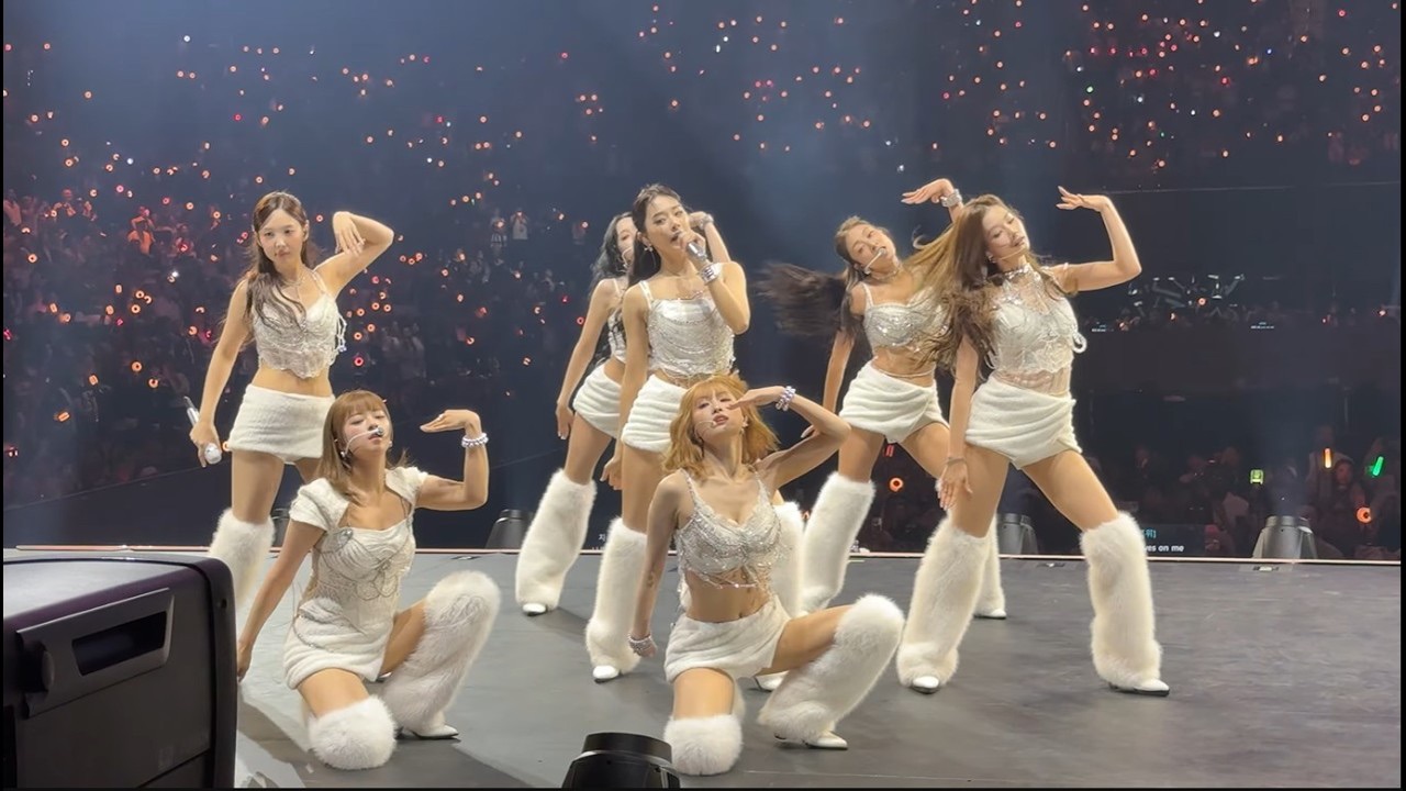 Behind-the-scenes cut of Nayeon (TWICE)