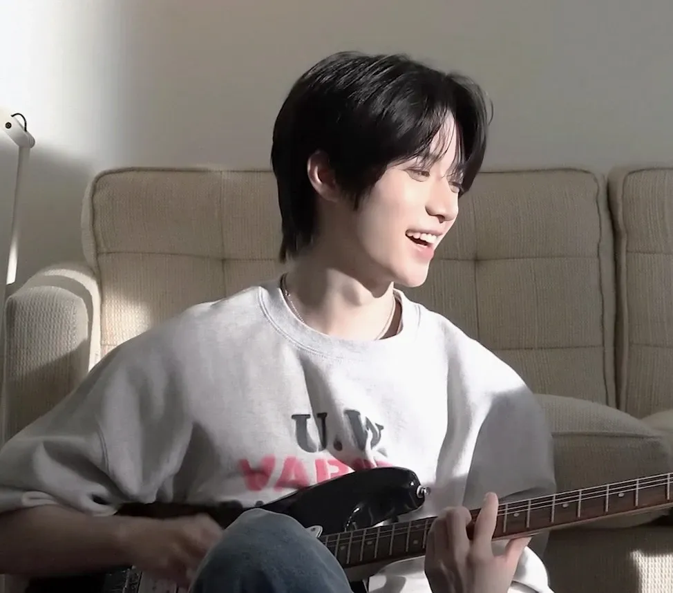 Latest photo of Beomgyu (TOMORROW X TOGETHER)