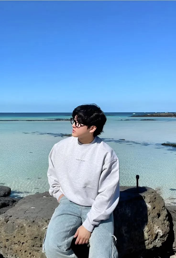 Behind-the-scenes cut of Changbin (Stray Kids)