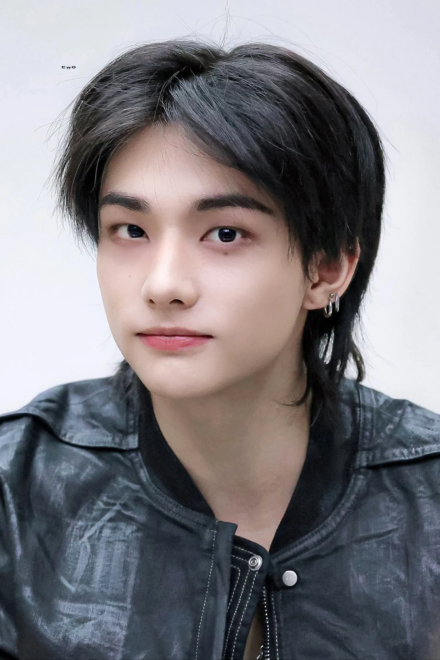 Latest photo of Hyunjin (Stray Kids)