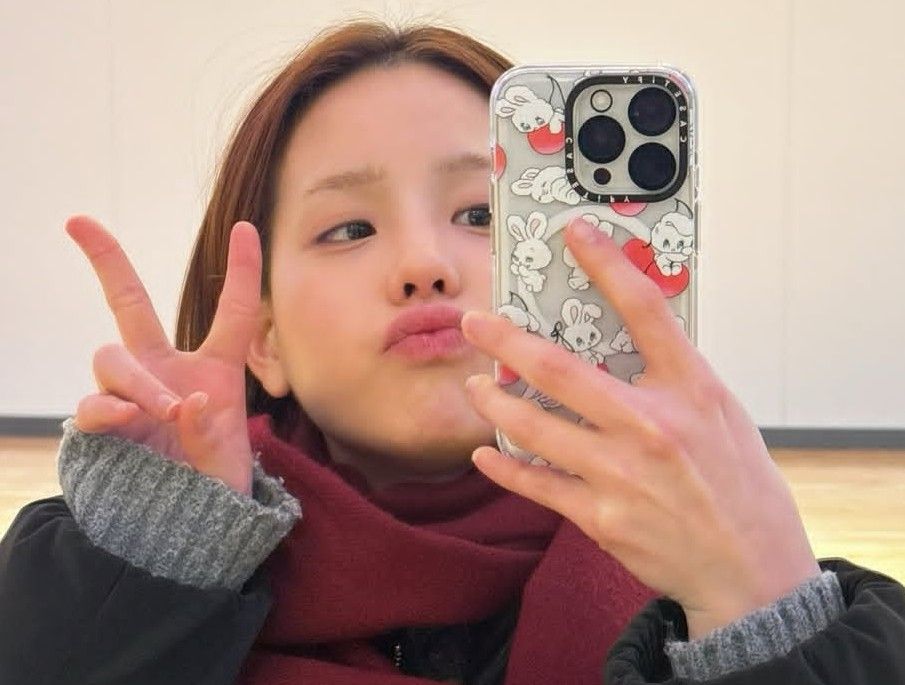 Behind-the-scenes cut of Mako (NiziU)