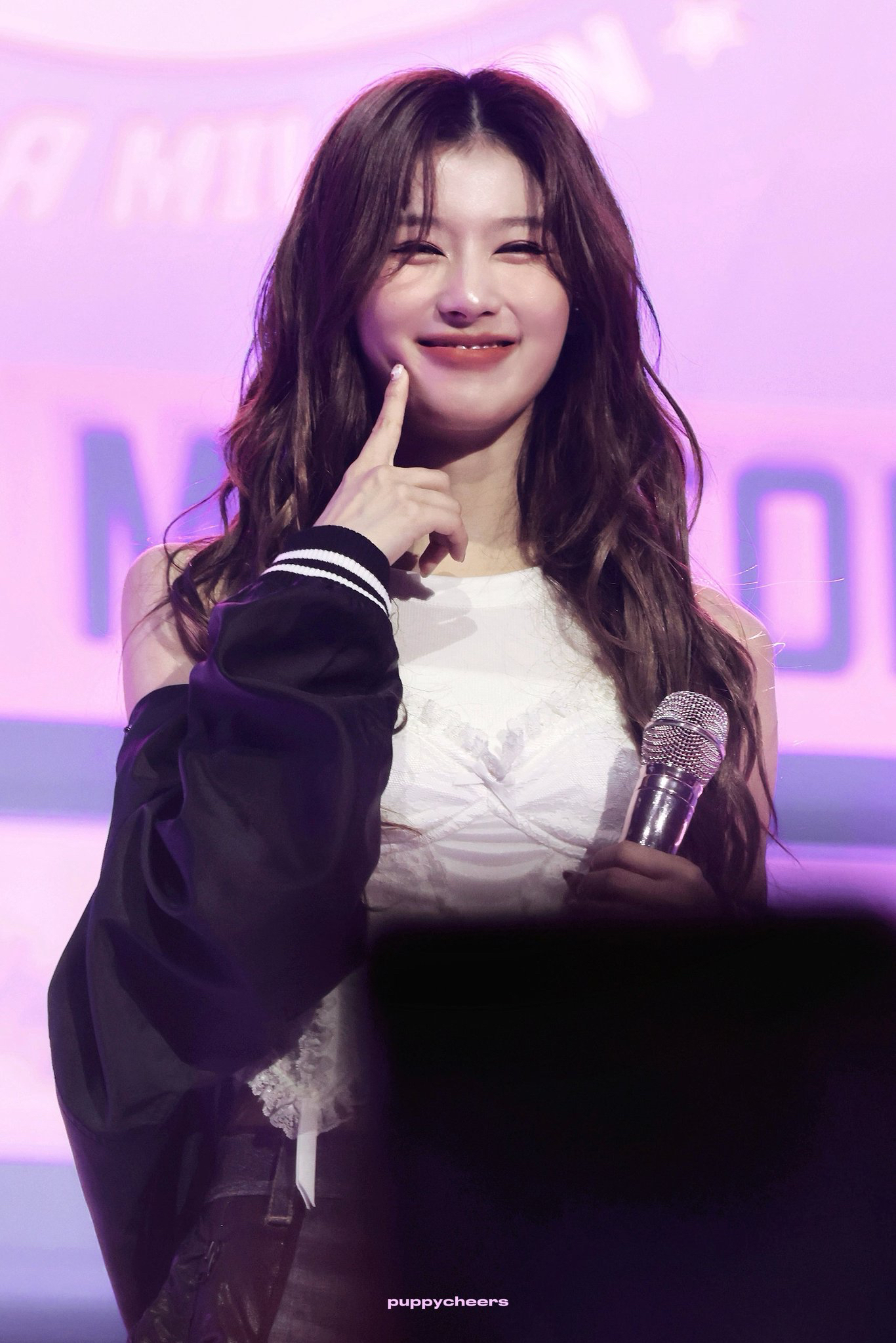 Sana (TWICE)粉丝拍下的瞬间