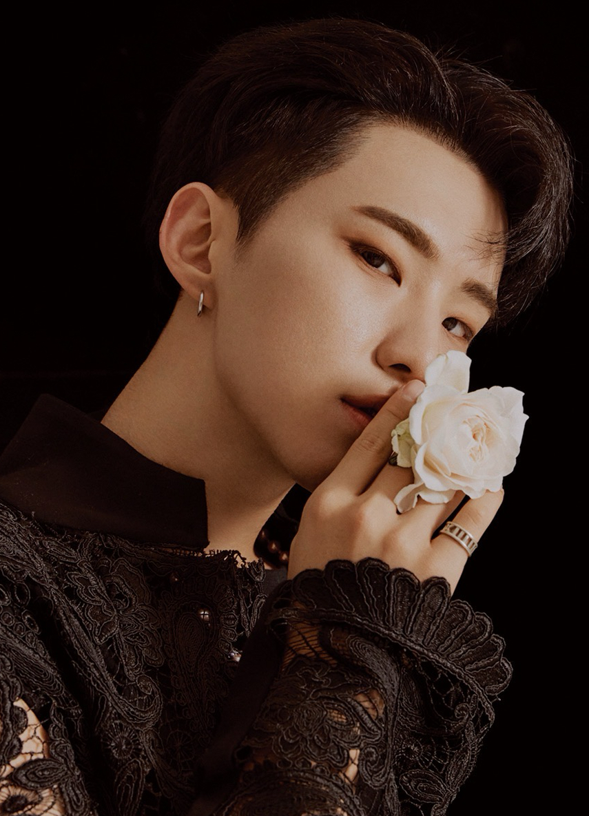 Recent activity shot of Hoshi (SEVENTEEN)