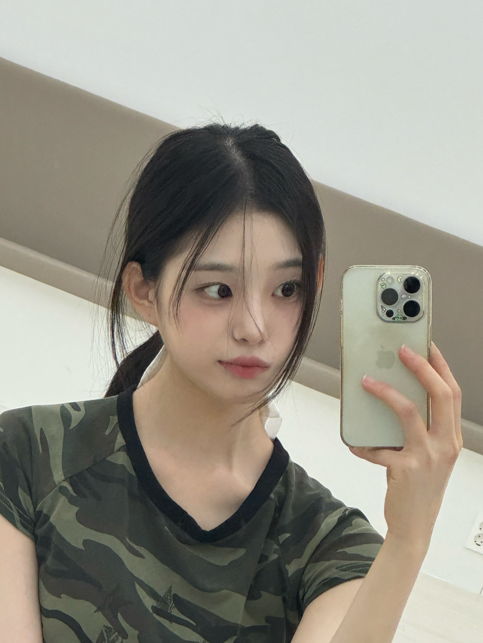 Latest photo of Jiyeon (tripleS)