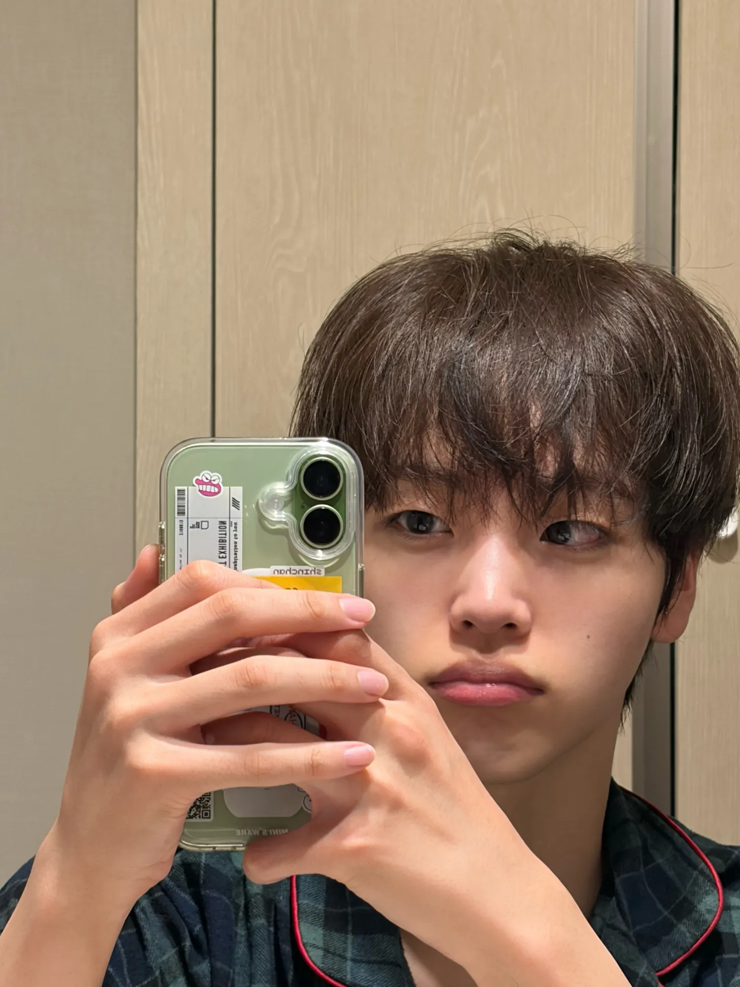 Latest photo of Hyeongjun (CRAVITY)