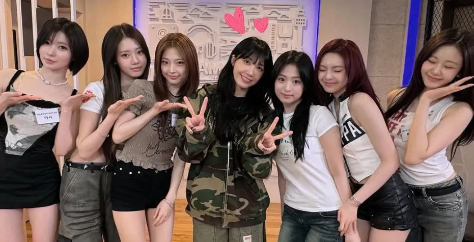 A moment captured by Apink's fan