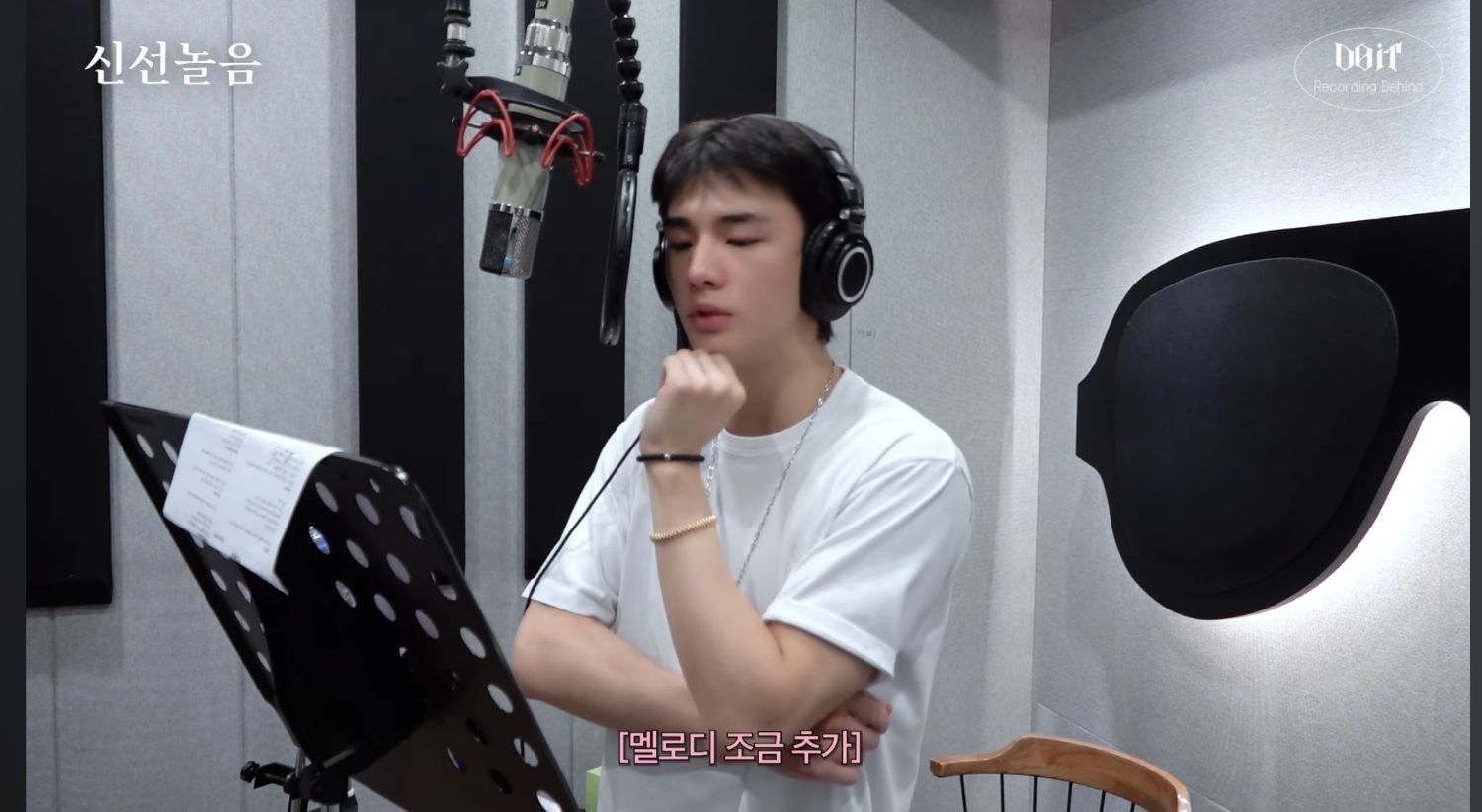 Latest photo of Hyunjin (Stray Kids)