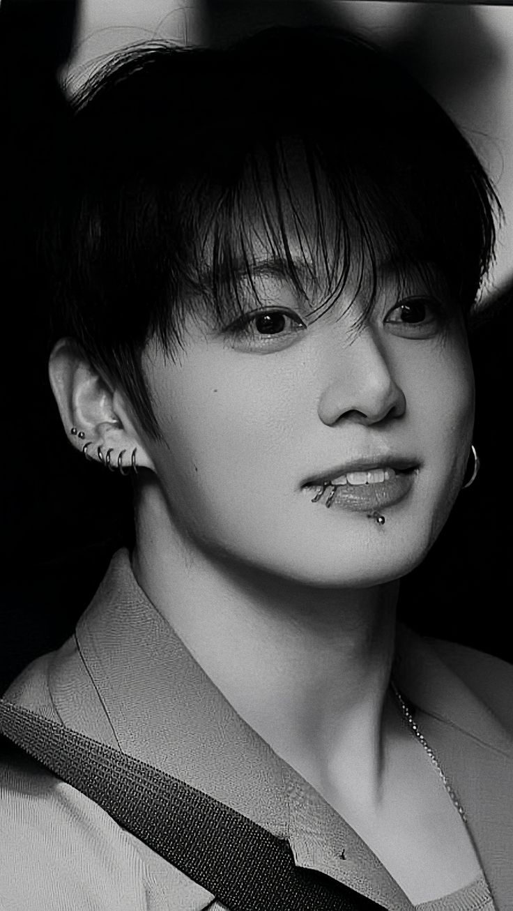 Foto aktivitas terbaru Jungkook (BTS)