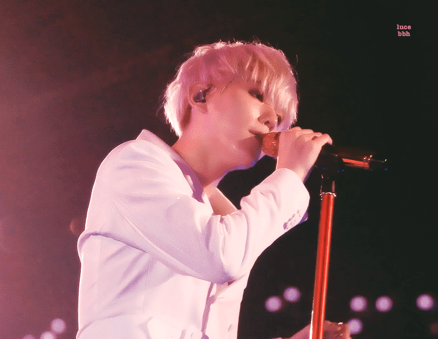 伯賢 (EXO)的最新照片