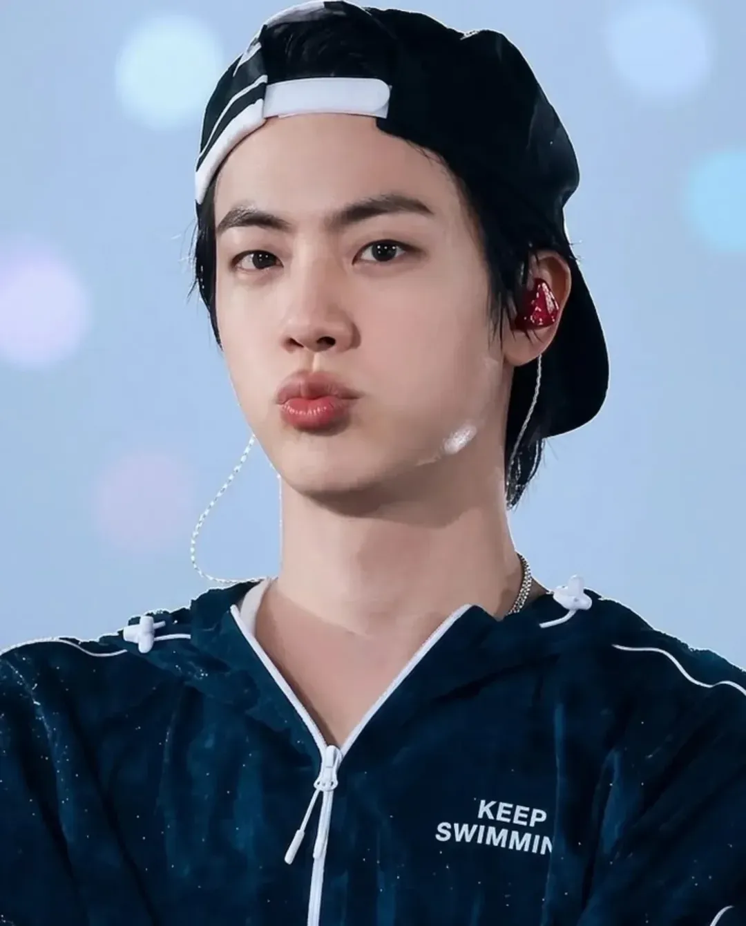 Momen yang diabadikan oleh penggemar Jin (BTS)