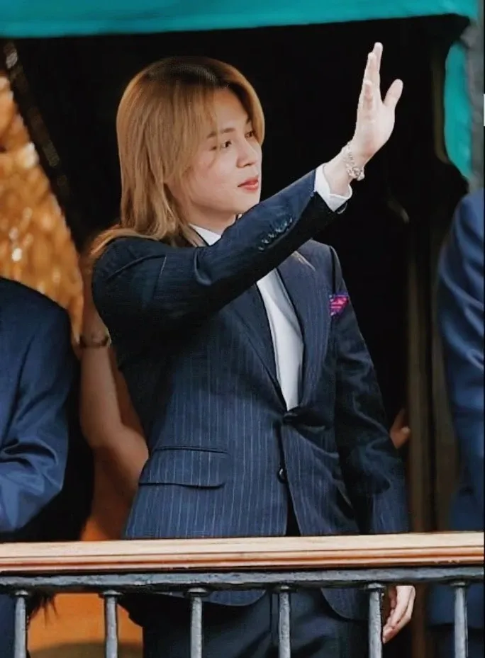 Momen yang diabadikan oleh penggemar Jimin (BTS)