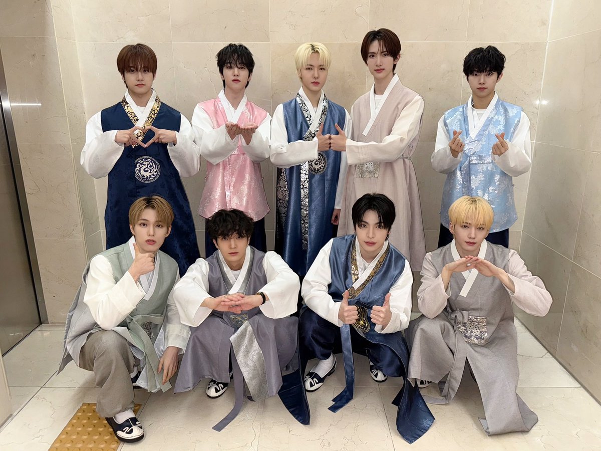 A moment captured by Xikers's fan