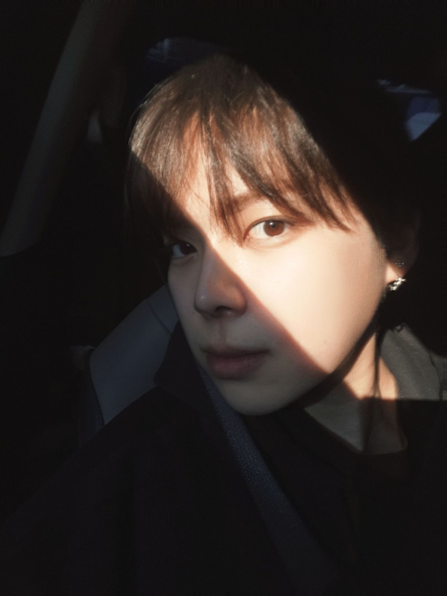 Behind-the-scenes cut of Yeonho (VERIVERY)