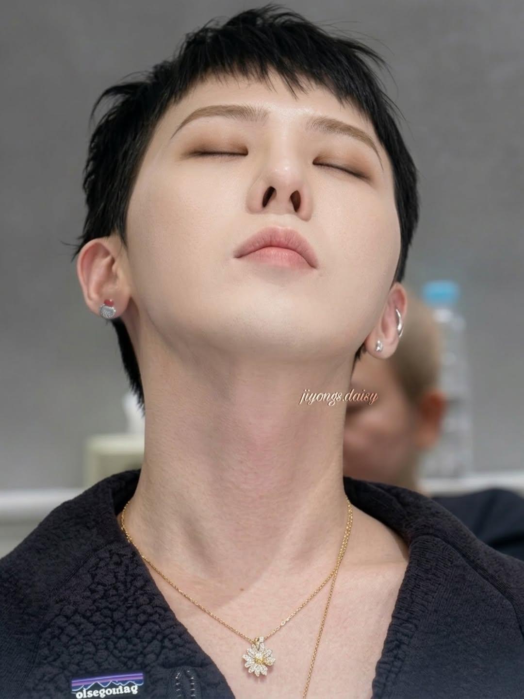 Recent activity shot of G-DRAGON (BIGBANG)