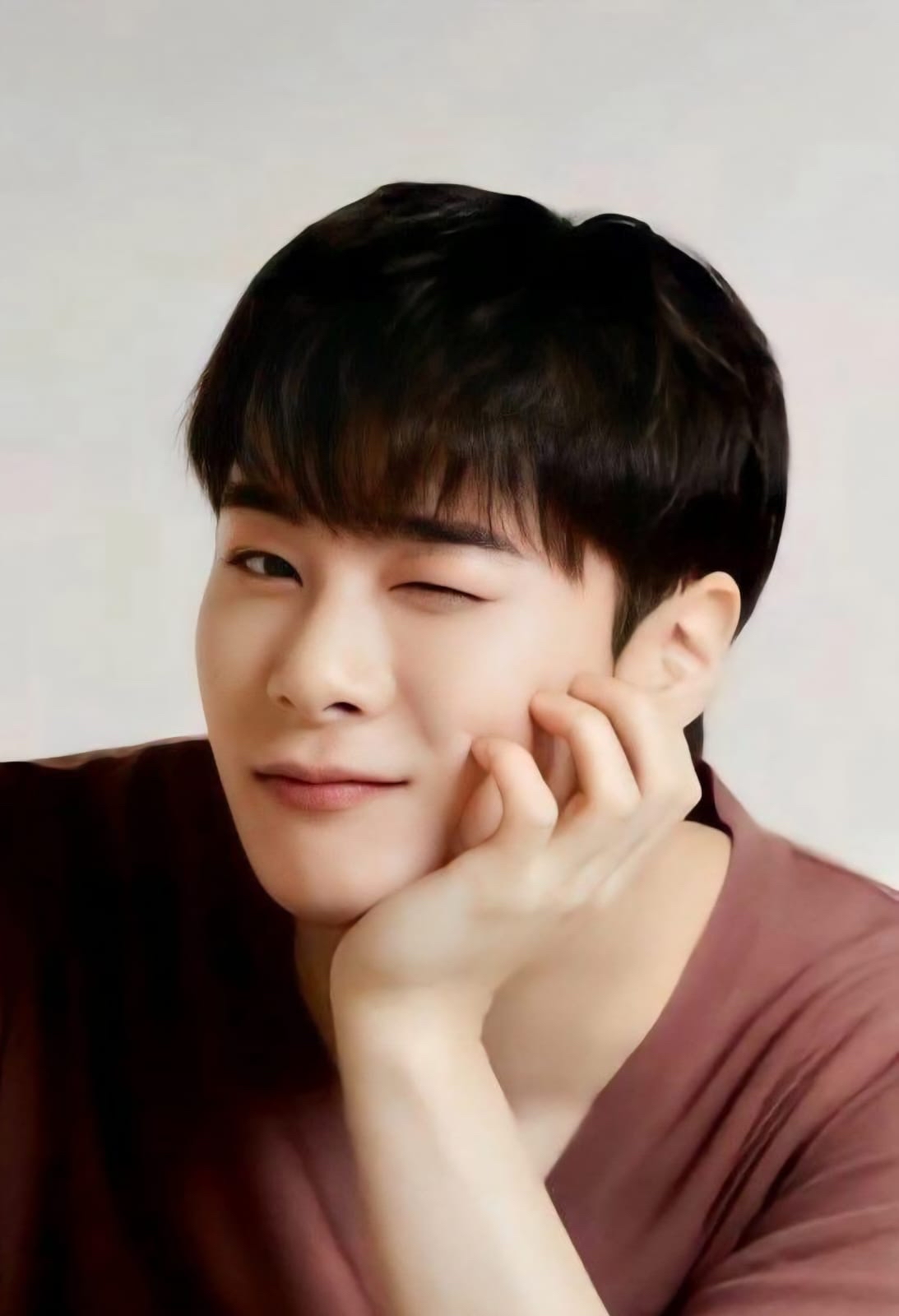 Behind-the-scenes cut of Moonbin (ASTRO)