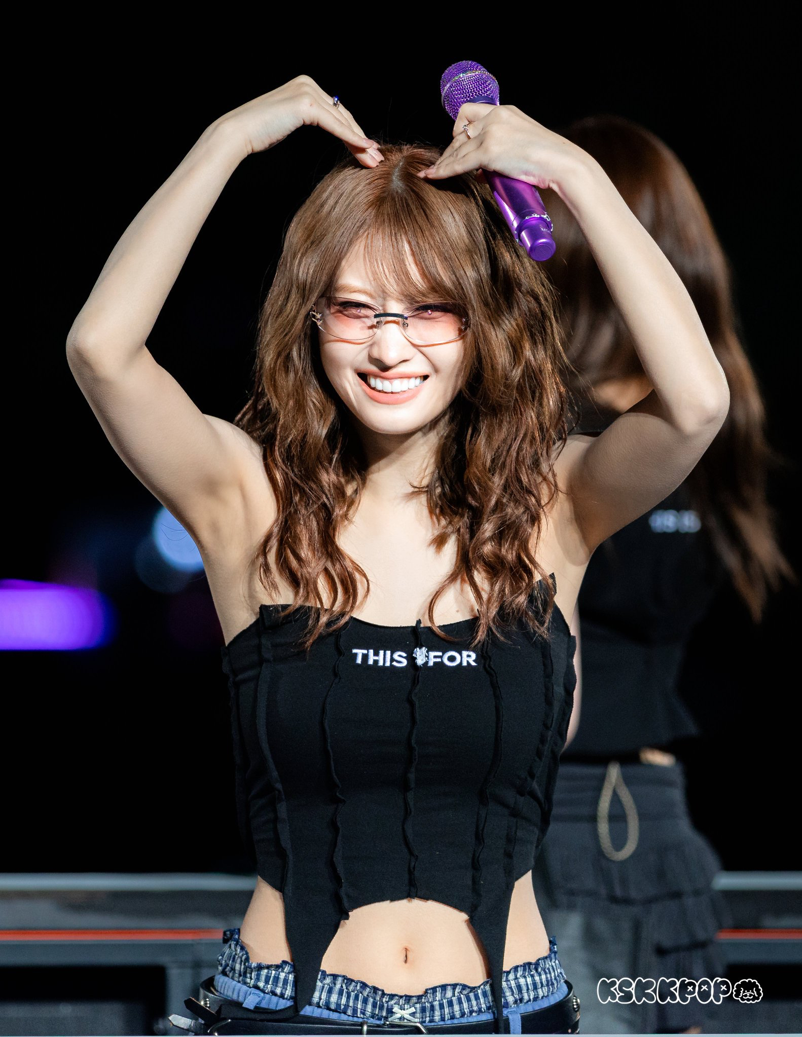 Potret di balik layar Momo (TWICE)