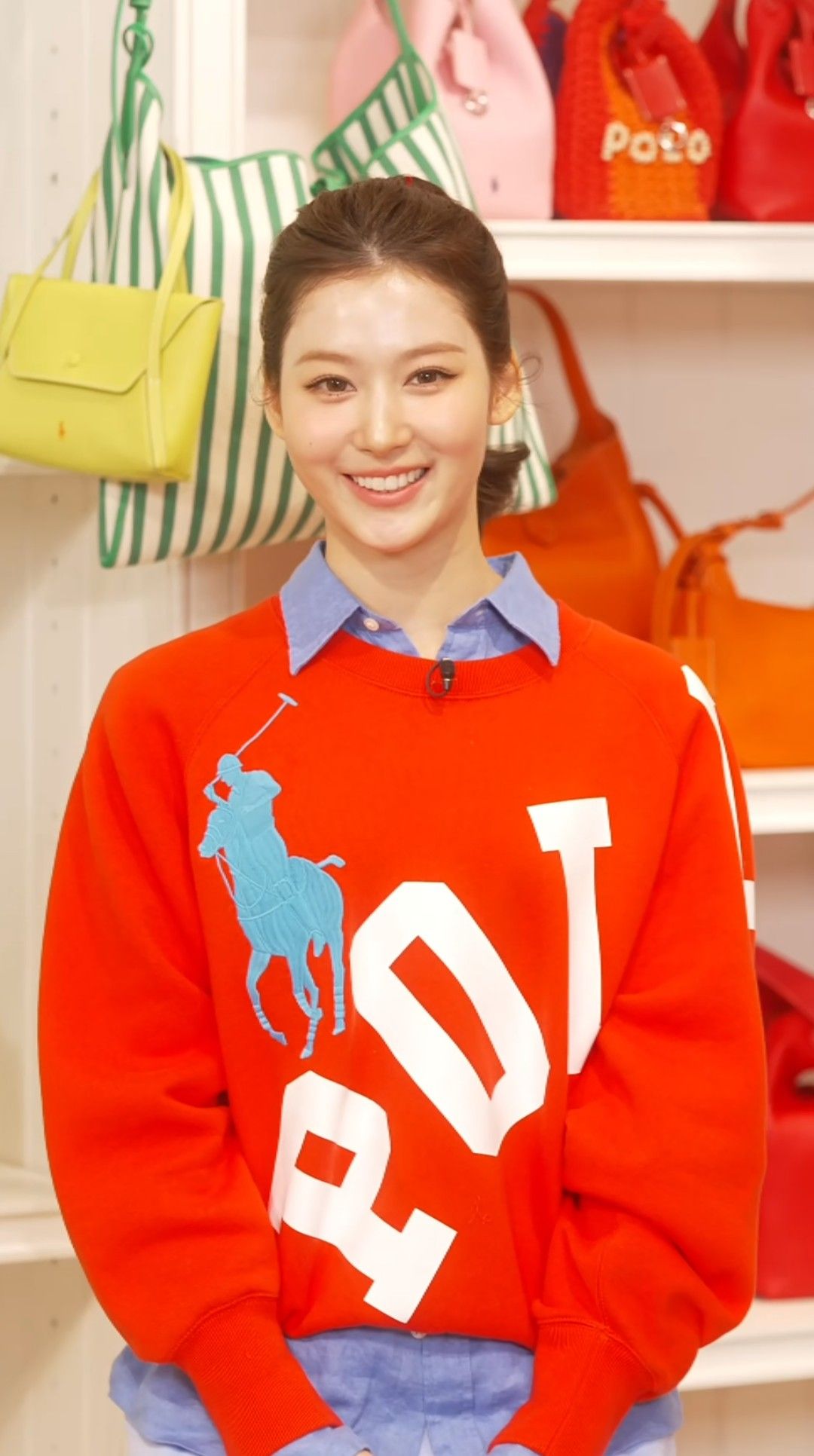 Foto aktivitas terbaru Sana (TWICE)