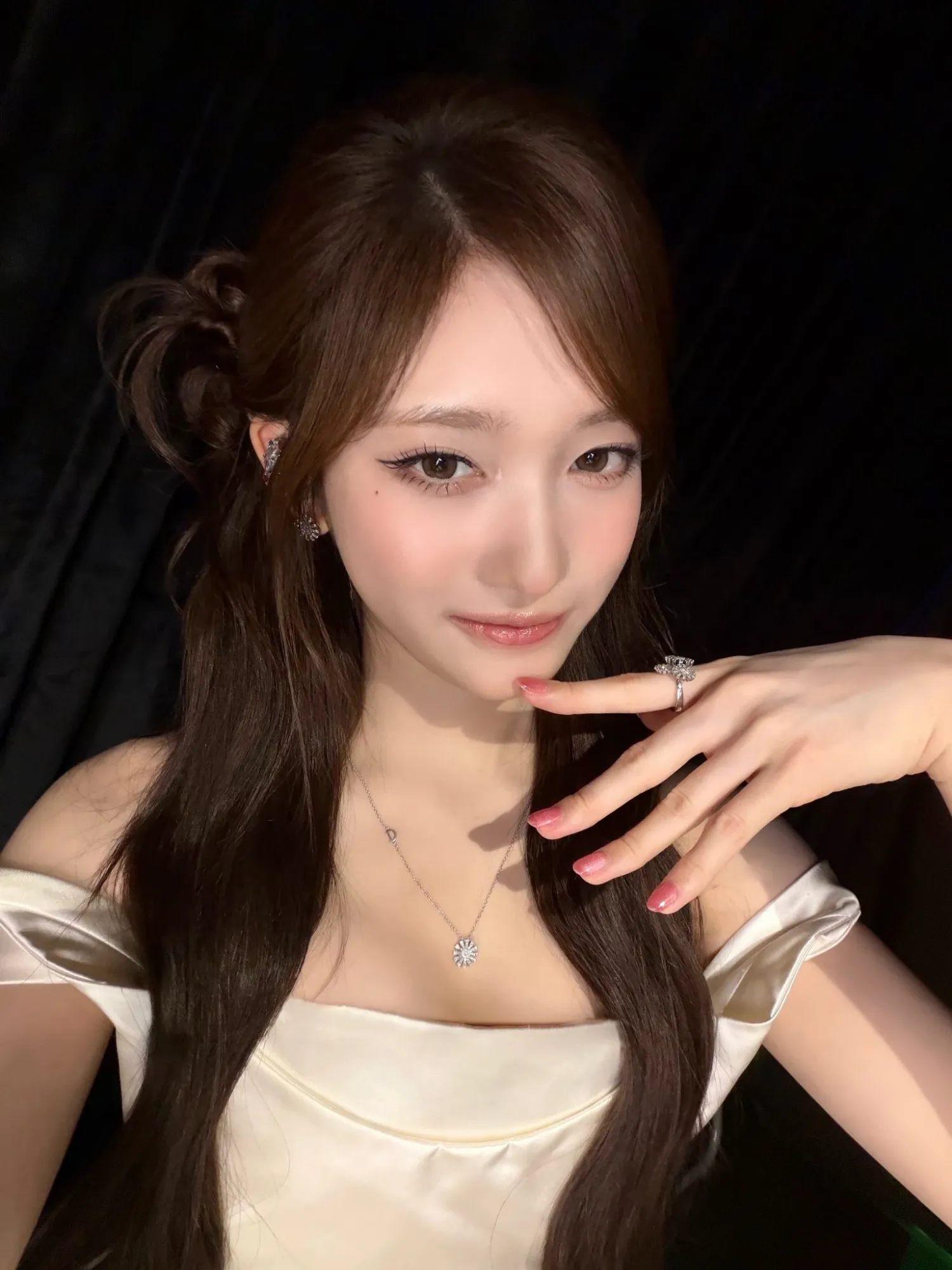 IVE イソ ファンダムコミュニティ │ KPOP人気No.1アプリ 最愛ドル