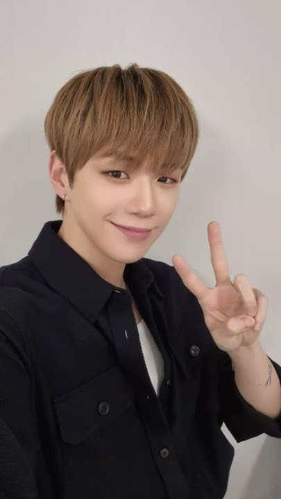 강다니엘 최근 활동샷