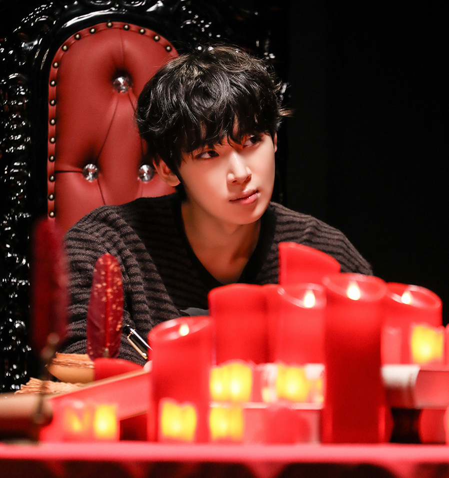 선우 (ENHYPEN)의 비하인드 컷