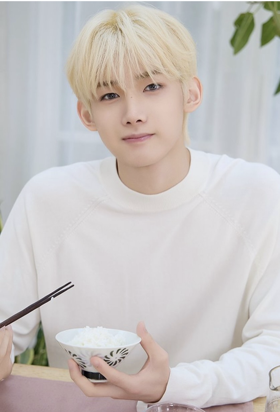 Latest photo of Jo (&TEAM)