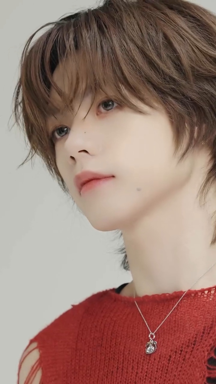 A moment captured by Xiong (NexT1DE)'s fan