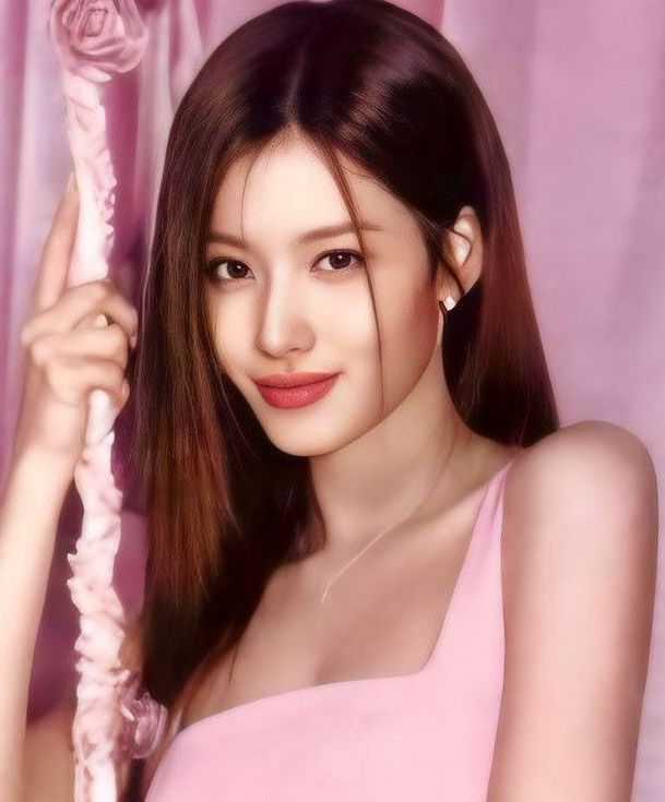 Recent activity shot of Sana (TWICE)