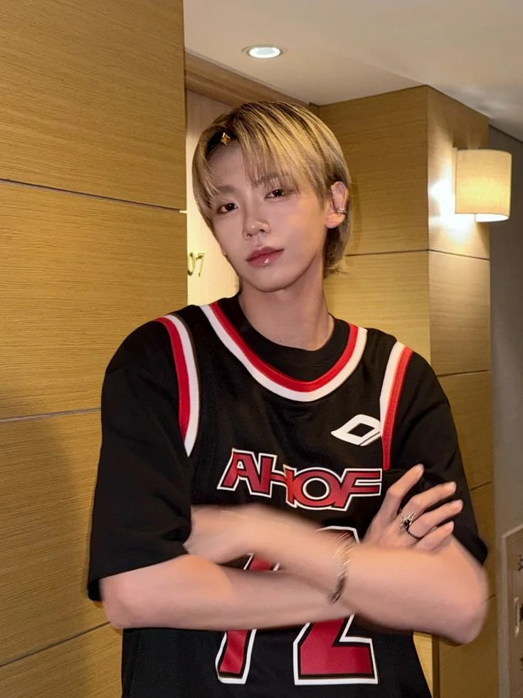 AHOF Zhang Shuaibo Fandom Community │ No.1 KPOP App CHOEAEDOL