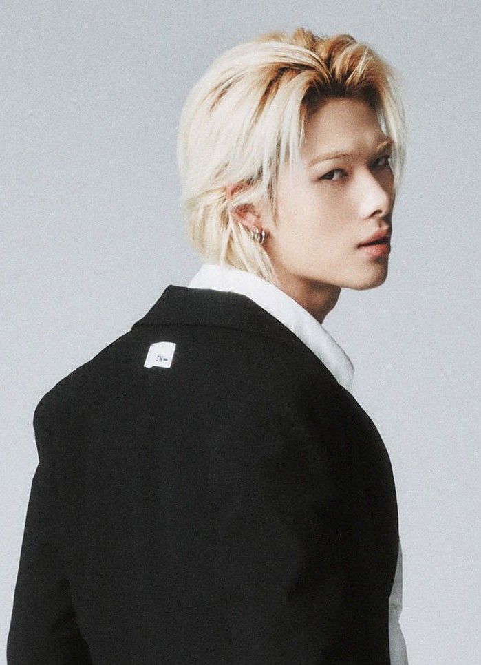 Foto aktivitas terbaru NI-KI (ENHYPEN)