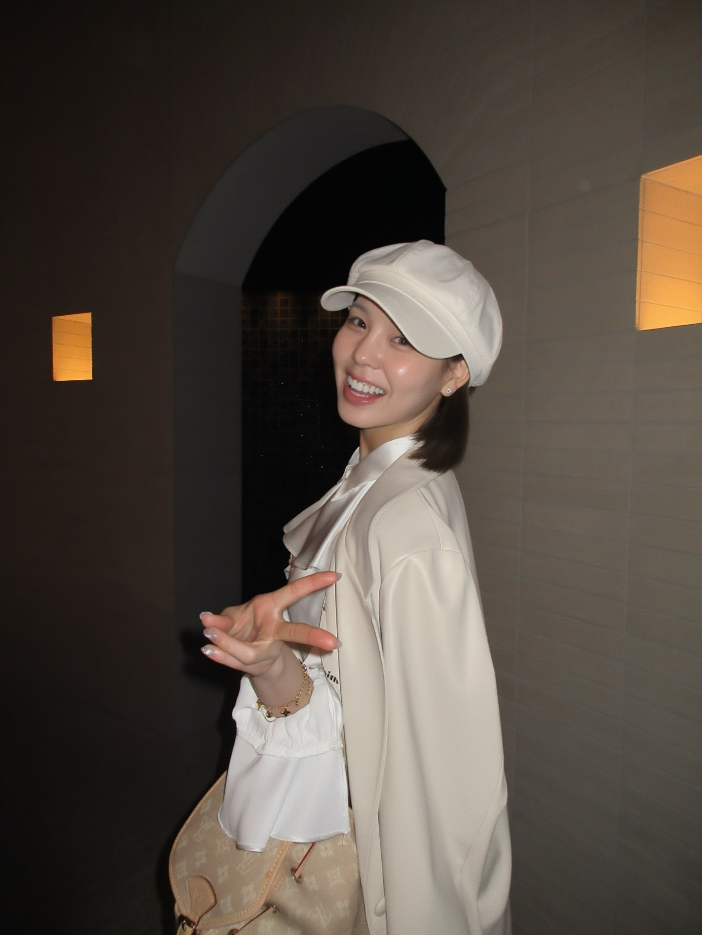 A moment captured by Mako (NiziU)'s fan