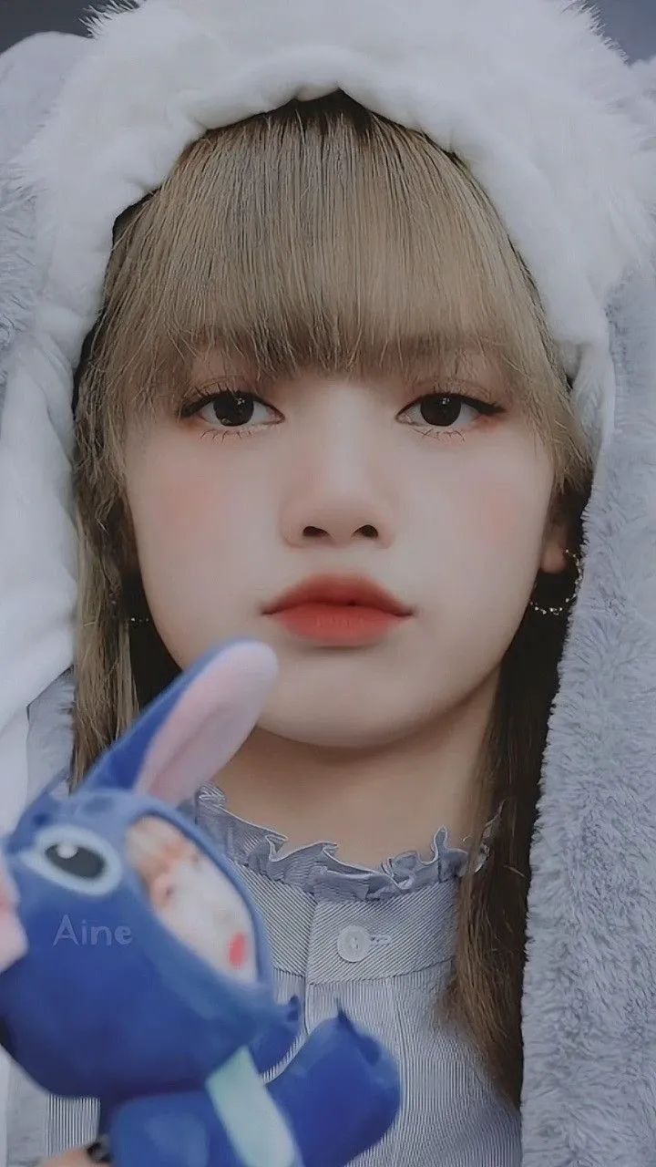 Fan-made special wallpaper for Lisa (BLACKPINK)