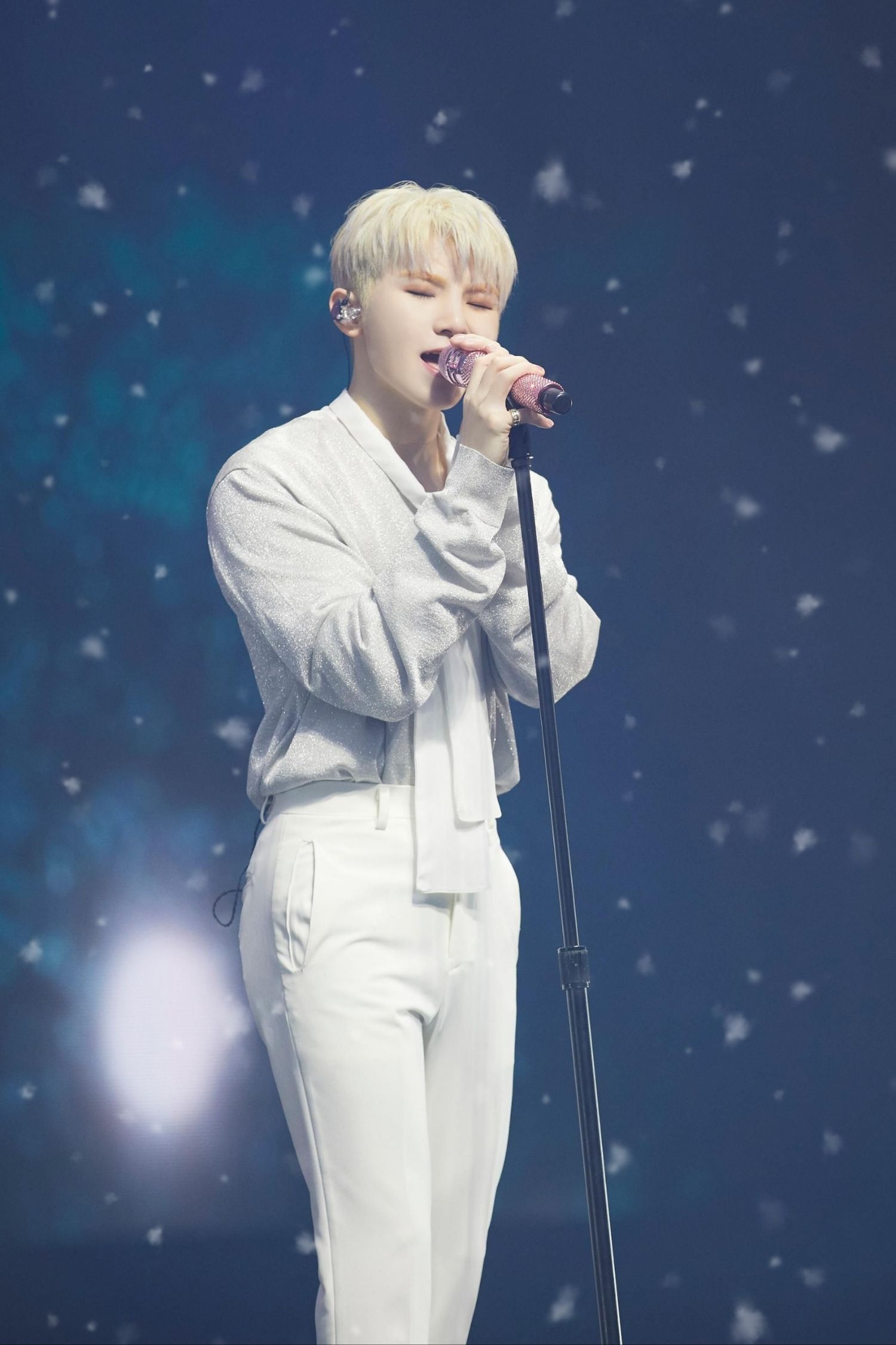 Latest photo of Woozi (SEVENTEEN)