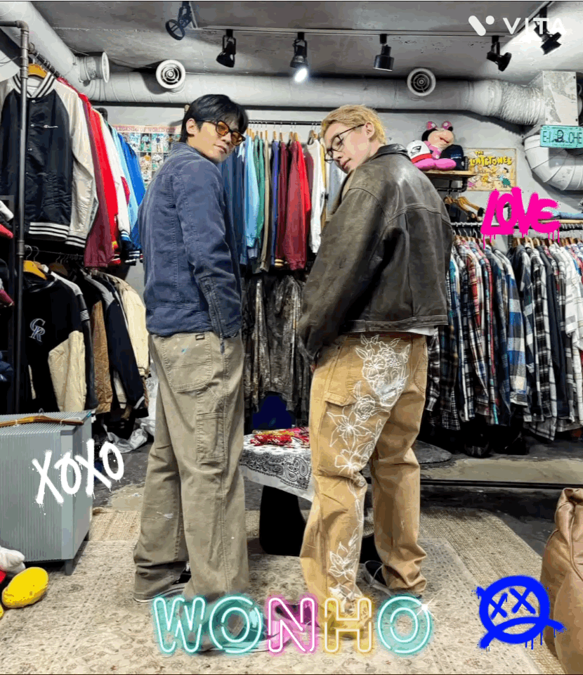 A moment captured by Wonho's fan