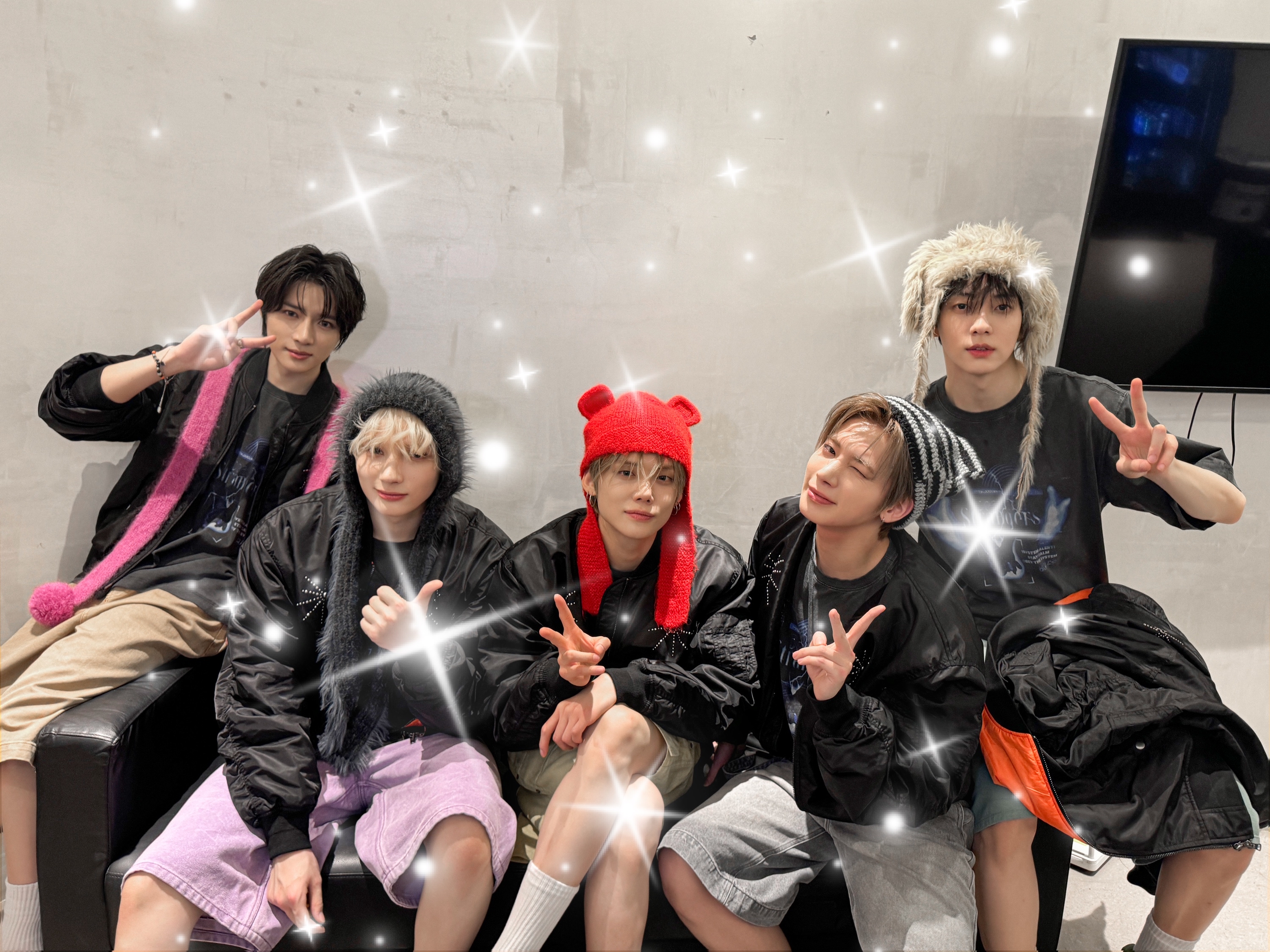 Must-see popular post of 투모로우바이투게더, your favorite