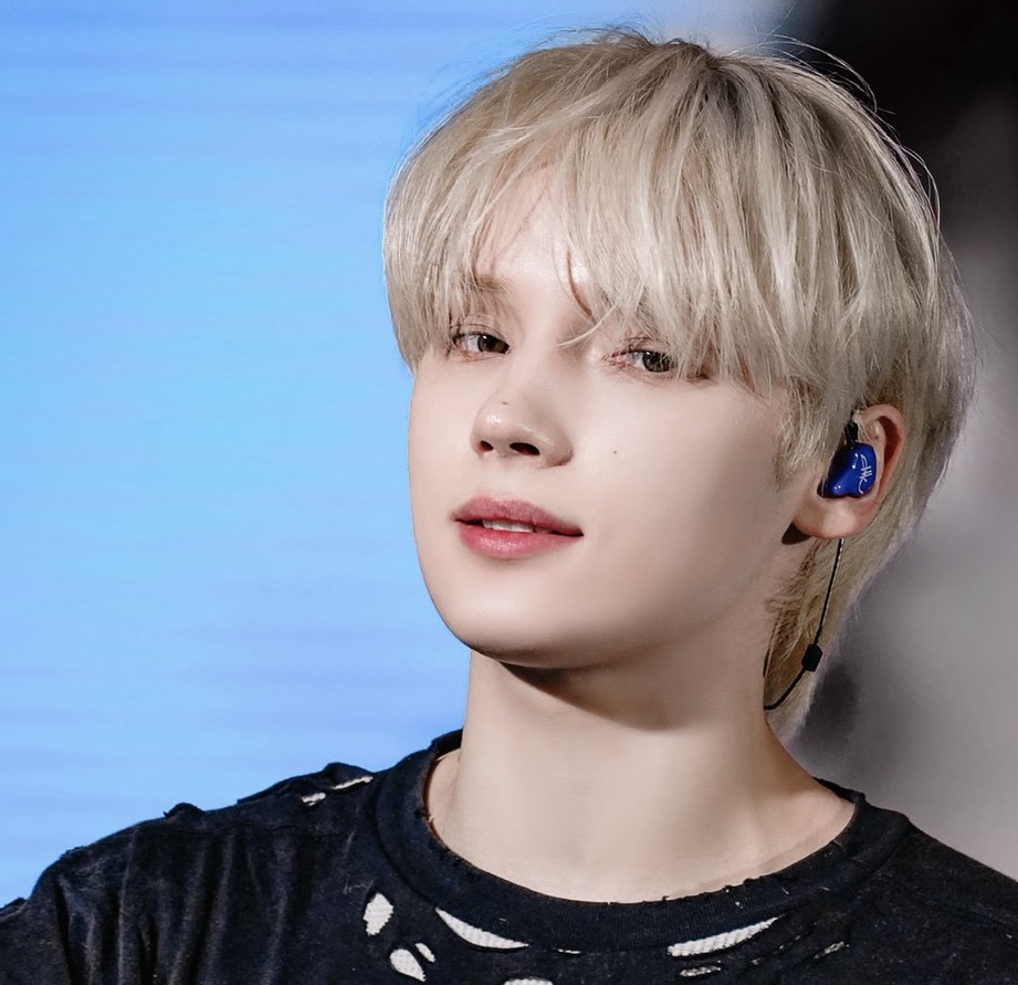 Behind-the-scenes cut of HueningKai (TOMORROW X TOGETHER)