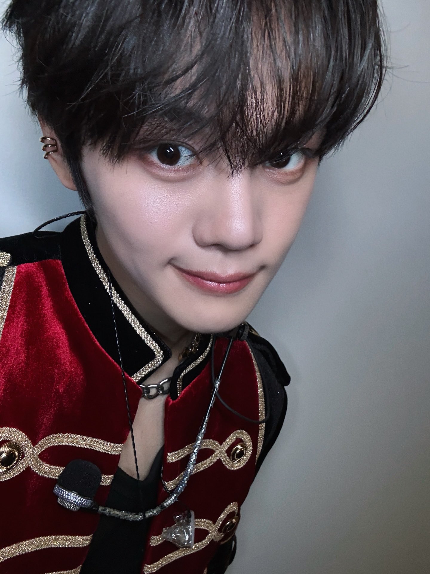 Behind-the-scenes cut of Kim Gyuvin (ZEROBASEONE)