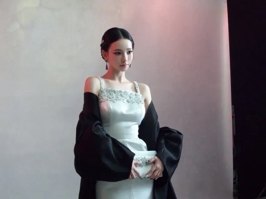 Potret di balik layar Karina (aespa)