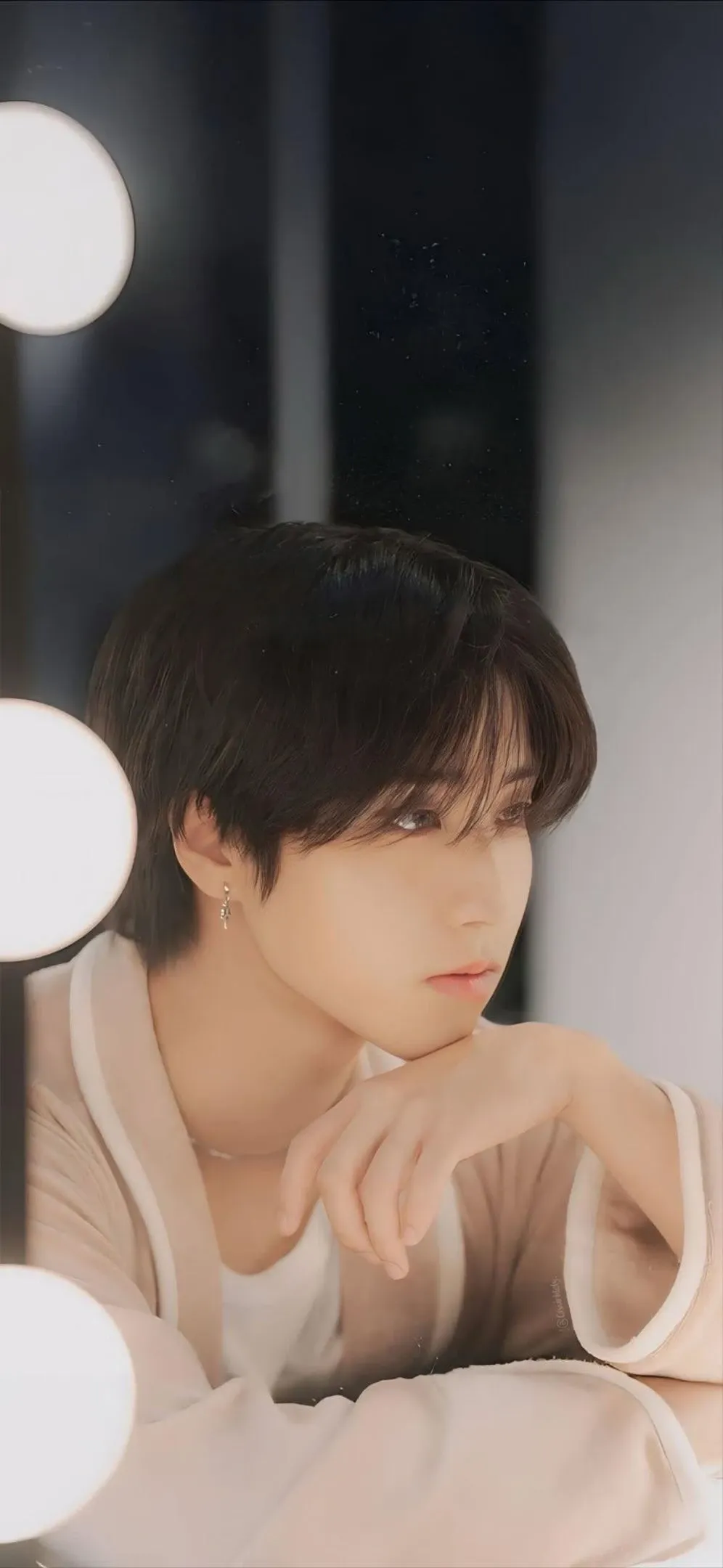 A heartfelt wallpaper shared by HAN (Stray Kids)'s fans